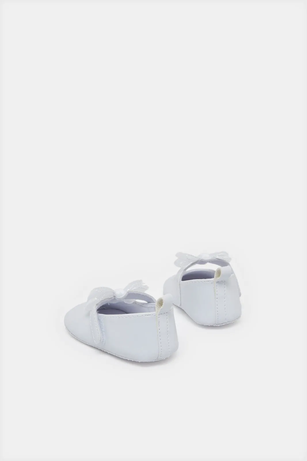 Baby White Bow Embellished Pram Shoes