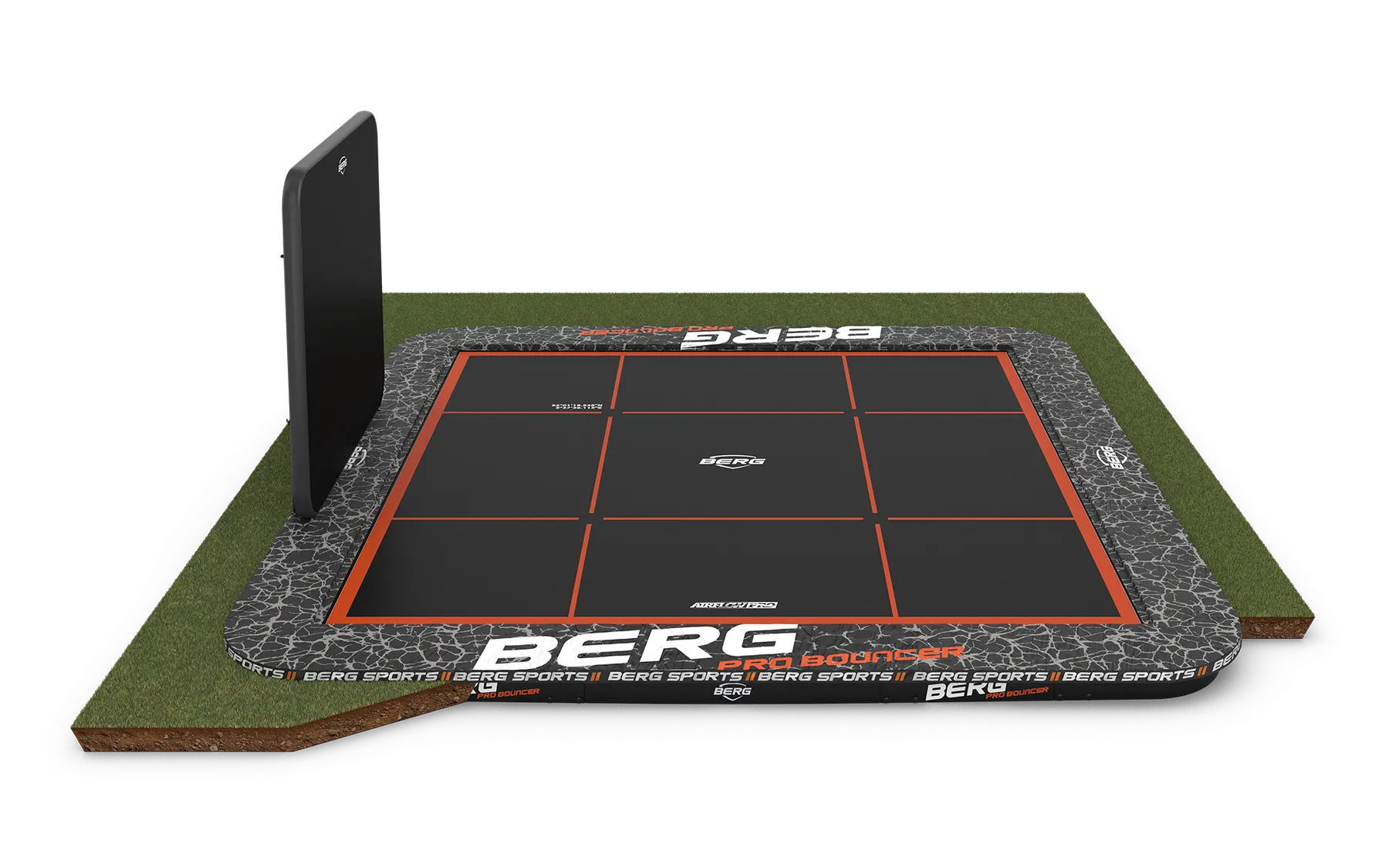 BERG SPORTS Ultim Pro Bouncer FlatGround 5x5   AeroWall