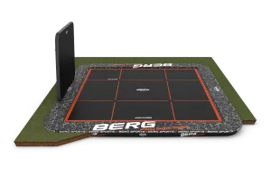 BERG SPORTS Ultim Pro Bouncer FlatGround 5x5   AeroWall