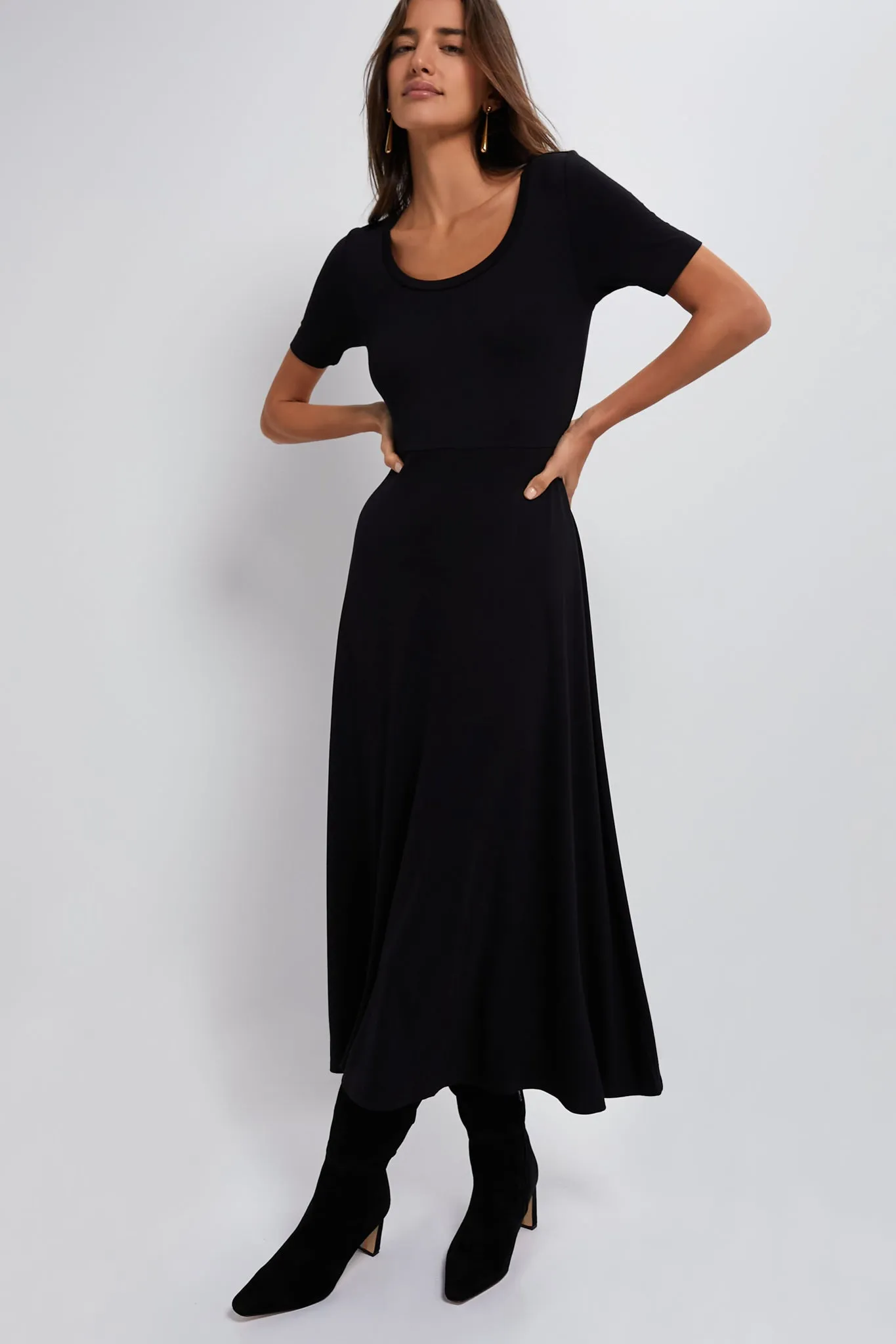 Black Short Sleeve Sara Maxi Dress