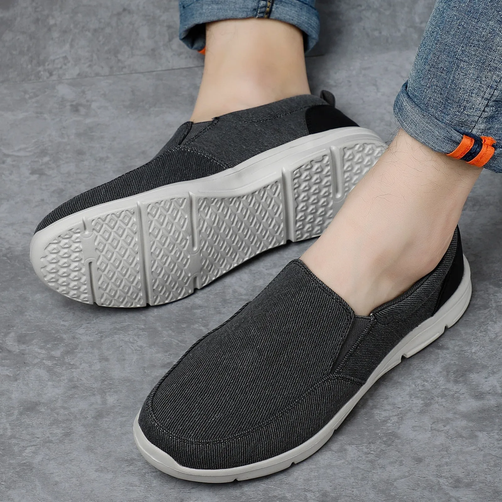 Breathable Men's Walking Sneakers