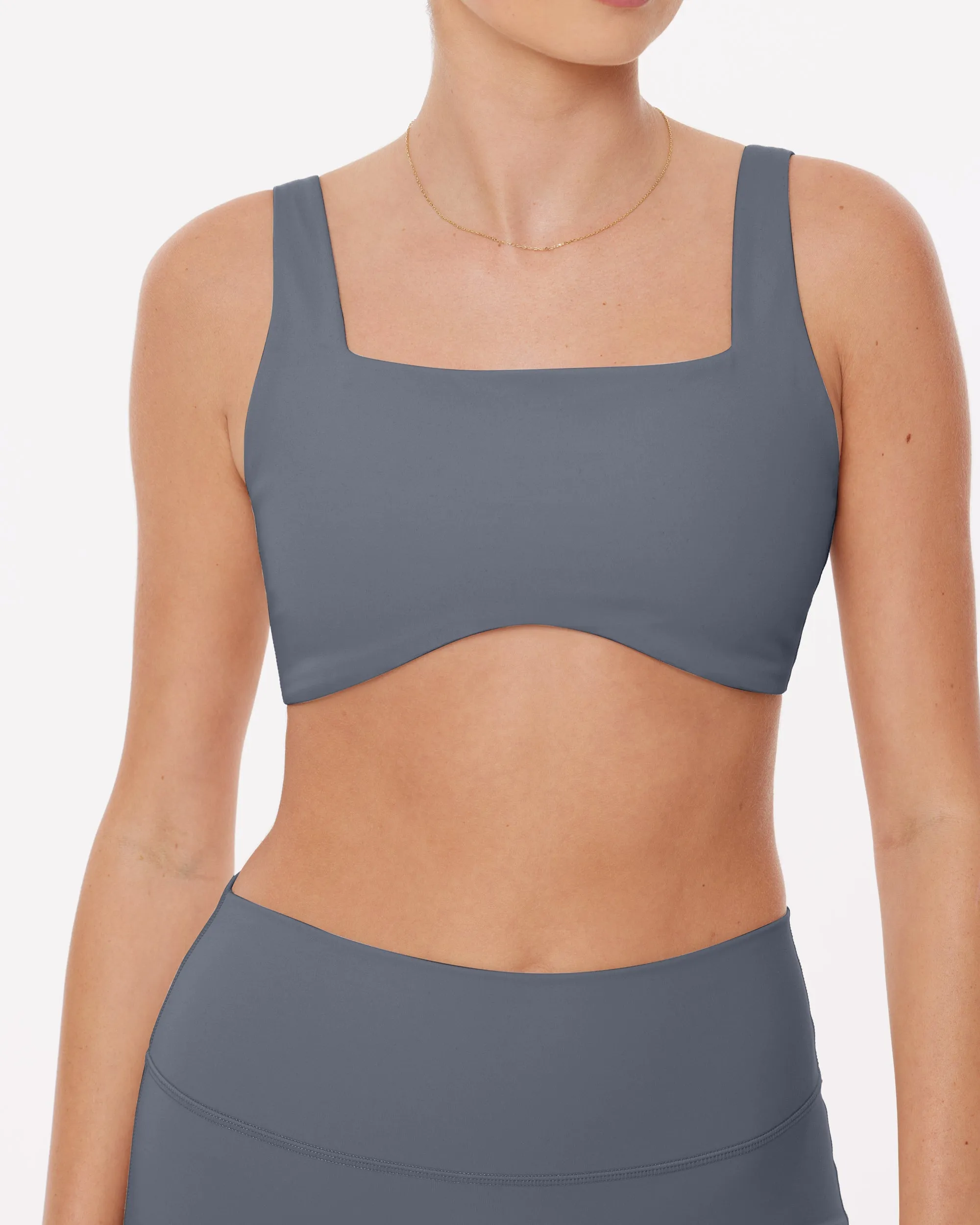 Curve Hem Scoop Neck Padded Sports Bra