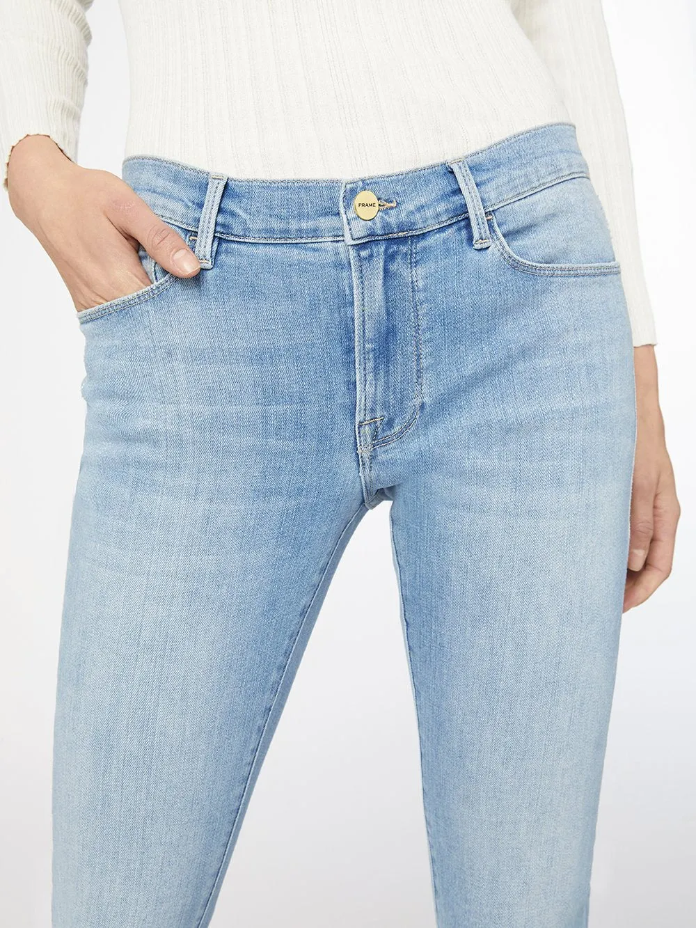 Frame - Le Garcon Mid-Rise Boyfriend Jean in Overturn