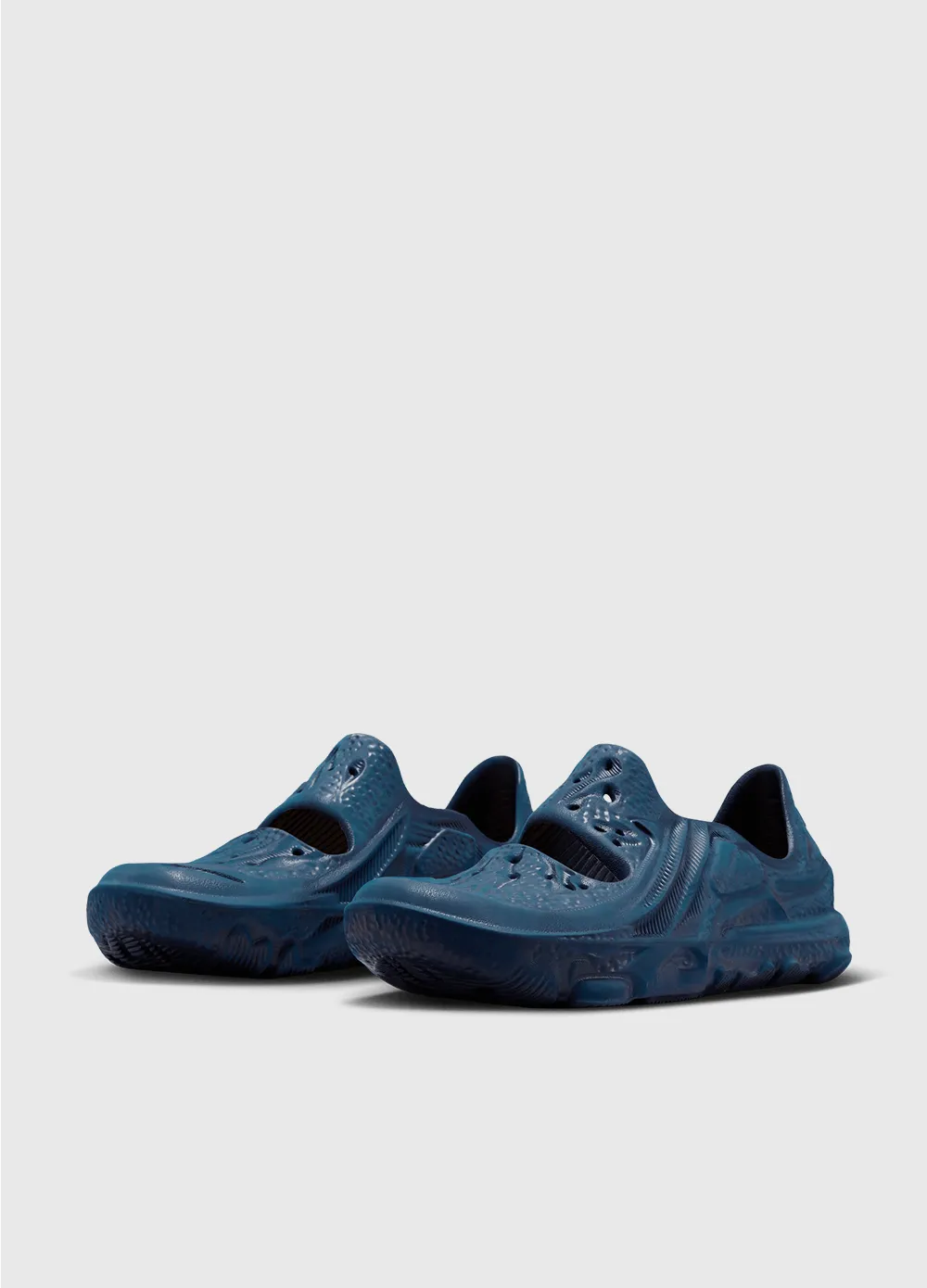 ISPA Universal 'Midnight Navy' Sneakers