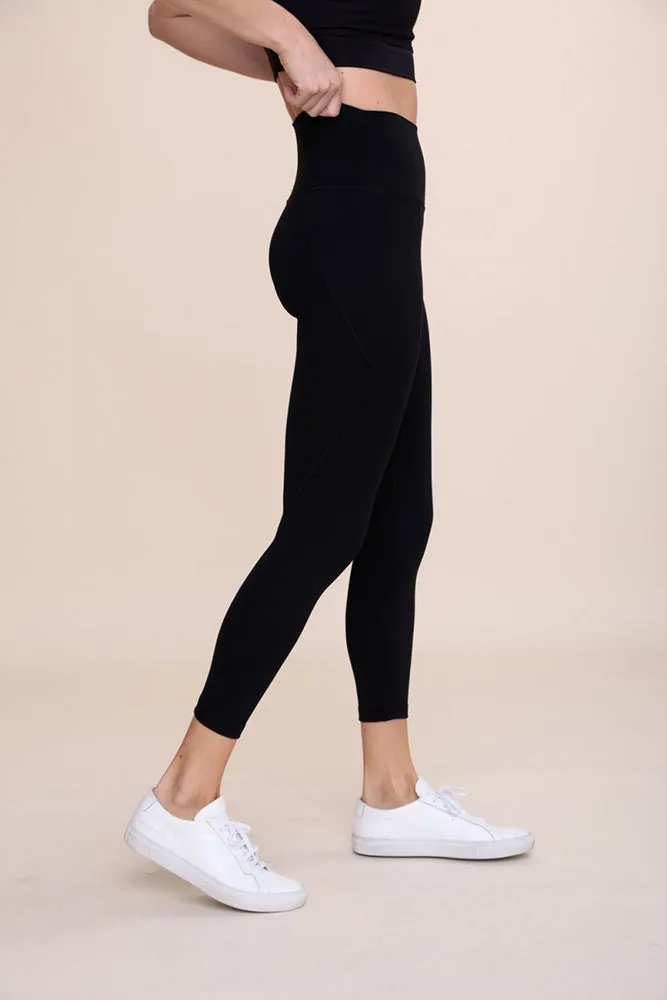 Mono B Essential Solid High-Waist Capri Leggings