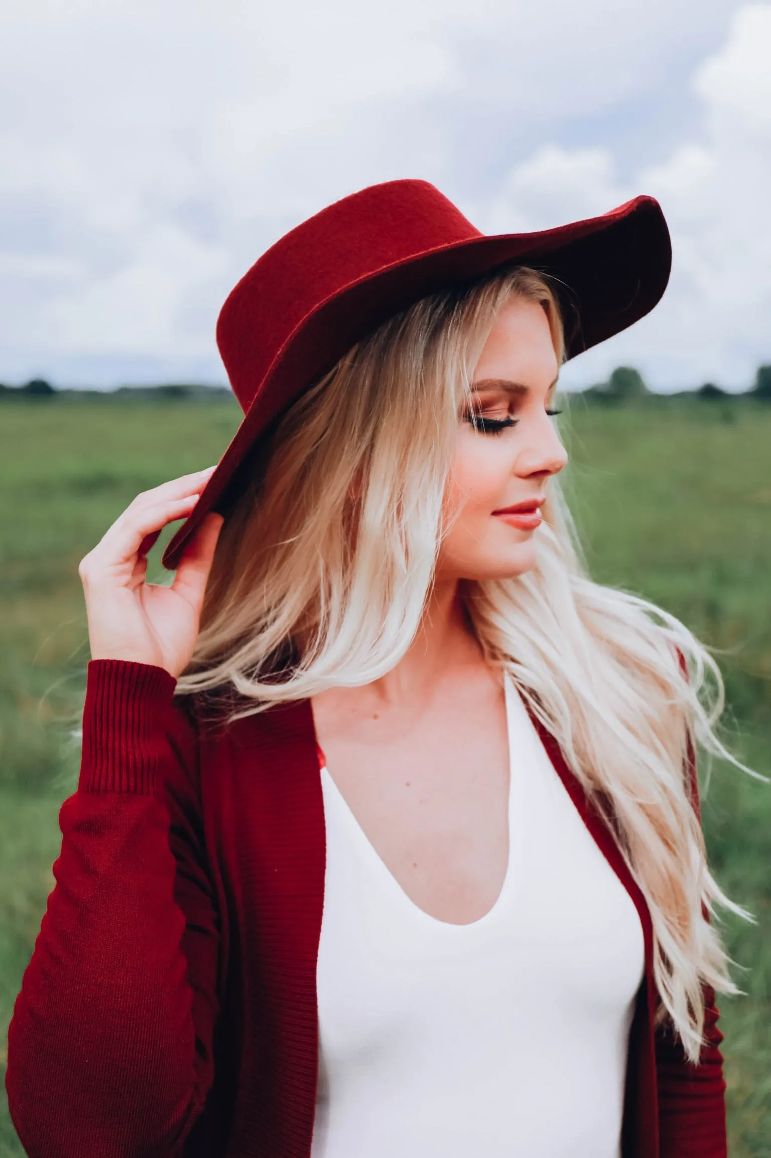 Night On The Town Hat - Burgundy