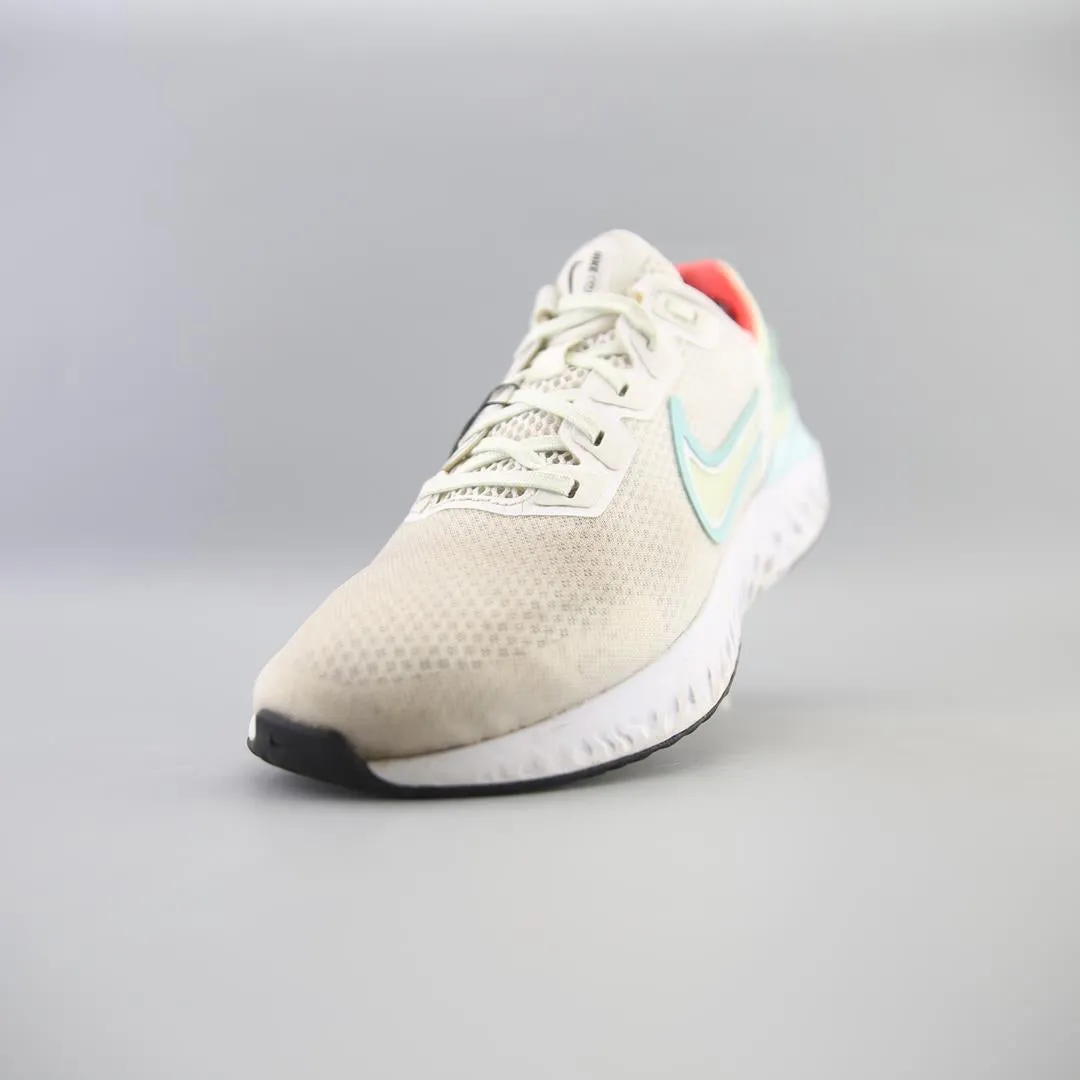 NIKE LEGEND REACT 3