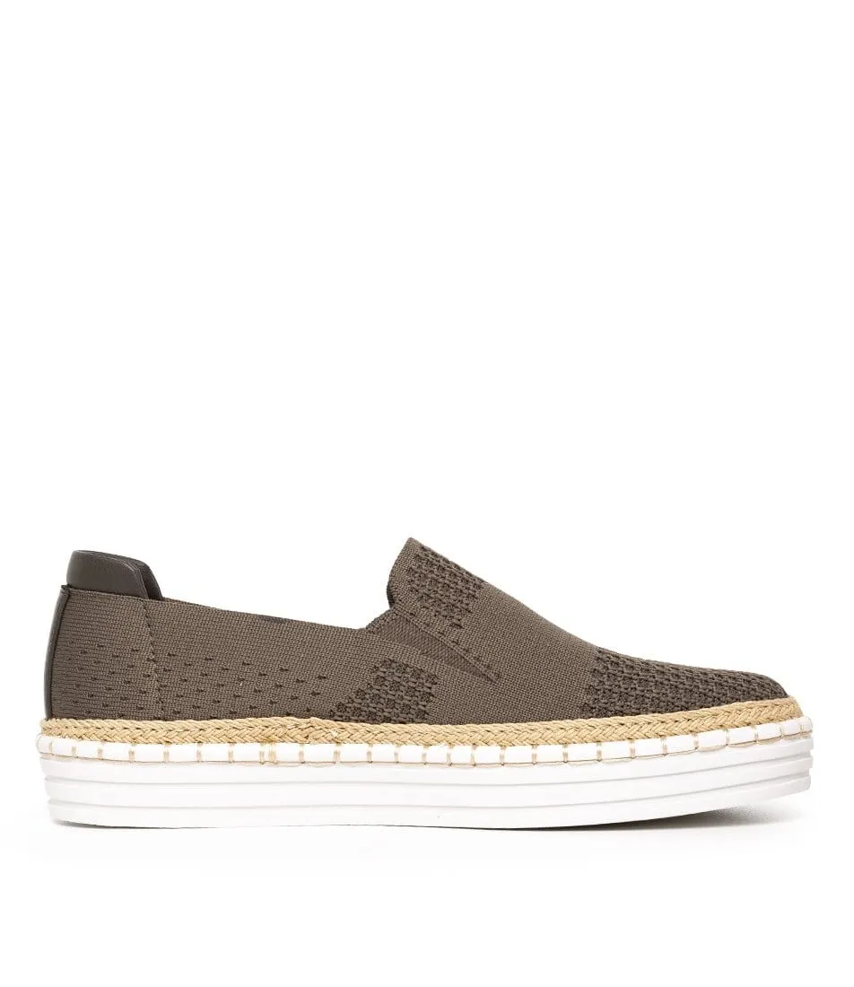 Queen Slip On Sneaker Khaki