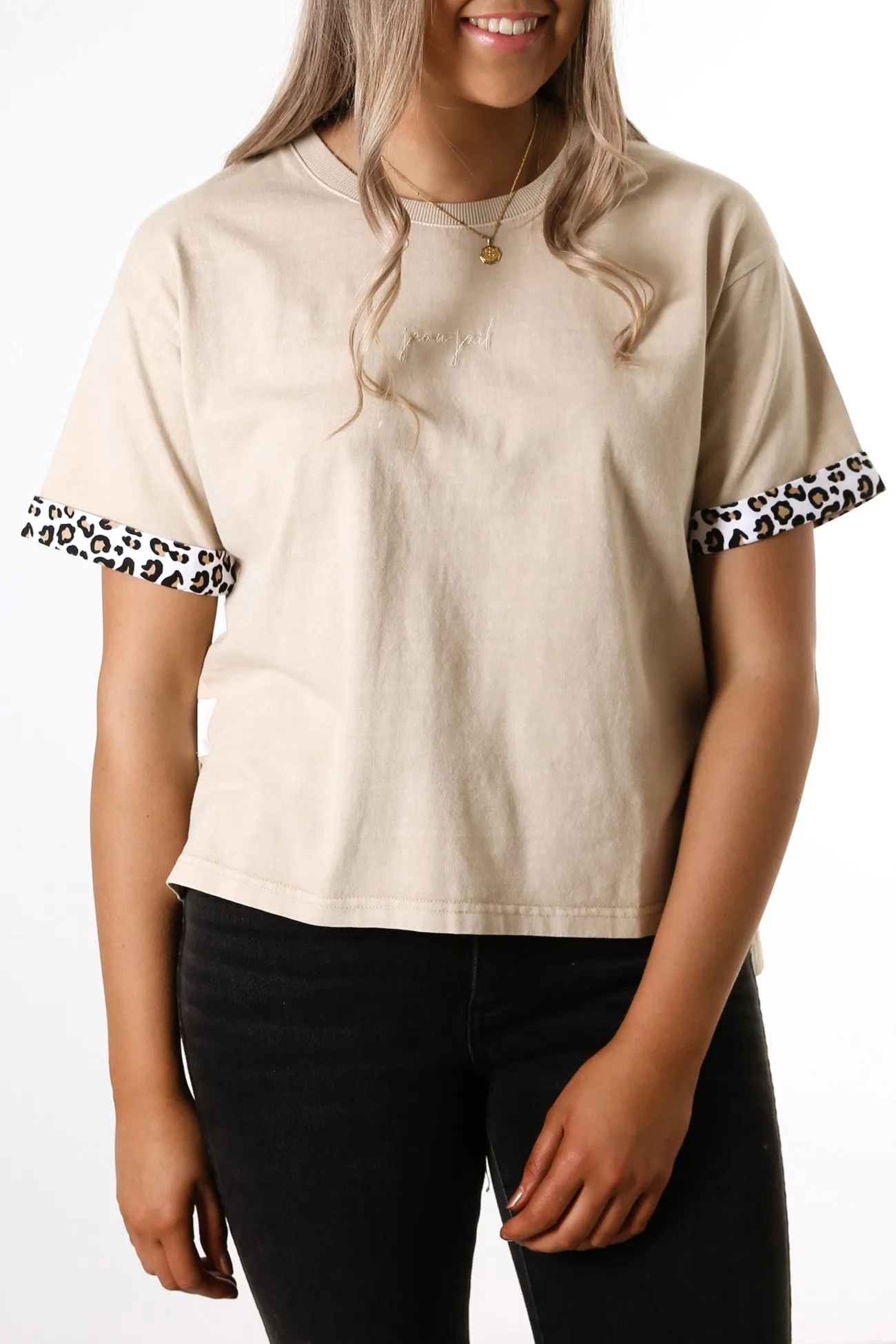 Radiate Tee Tan Leopard