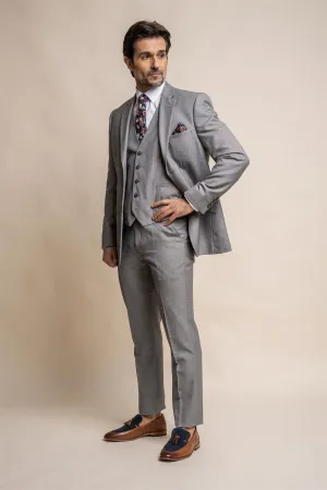 Reegan Grey Short Three Piece Suit