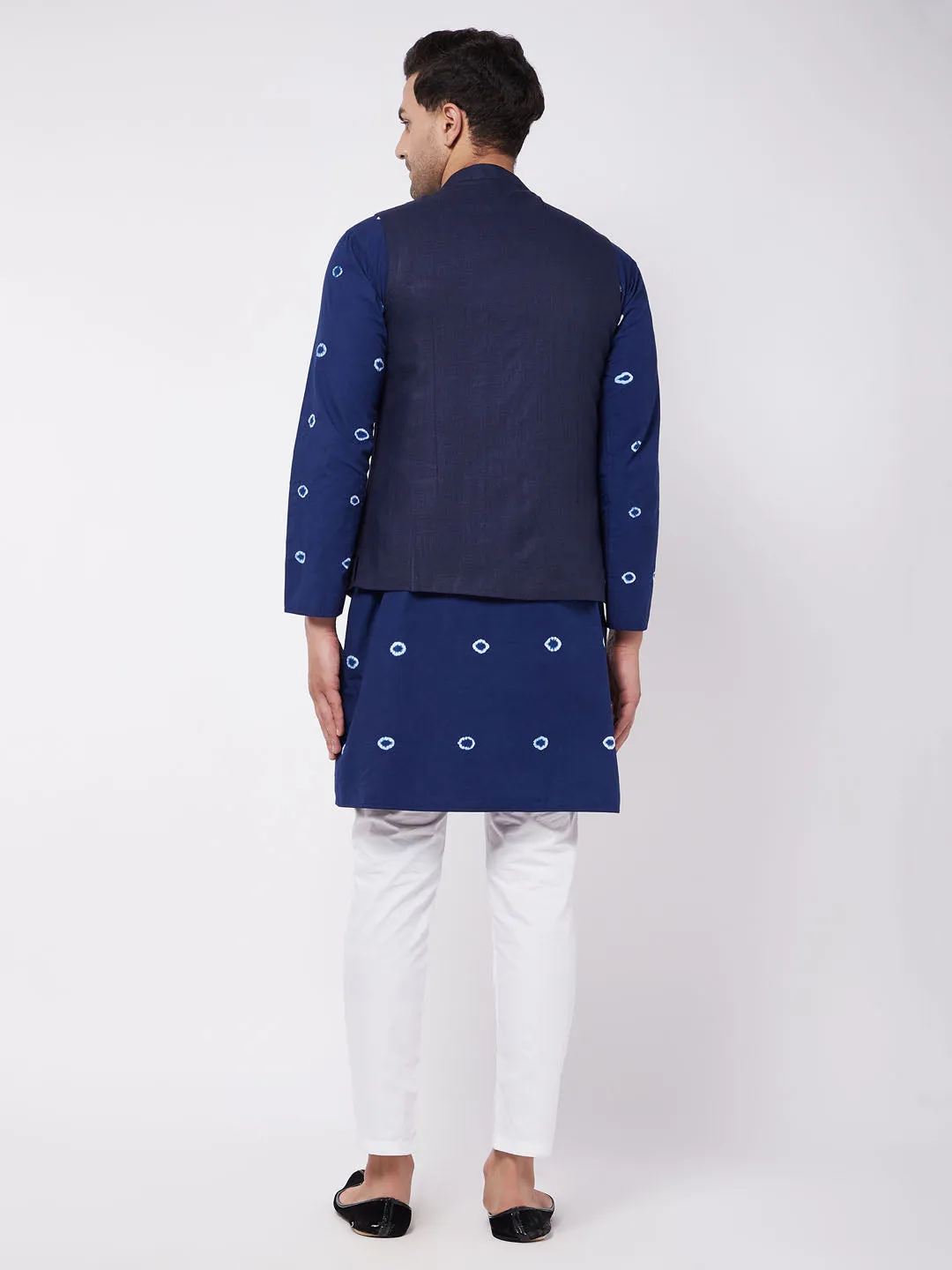 VASTRAMAY Men's Cotton Kurta Set With Nehru Jacket