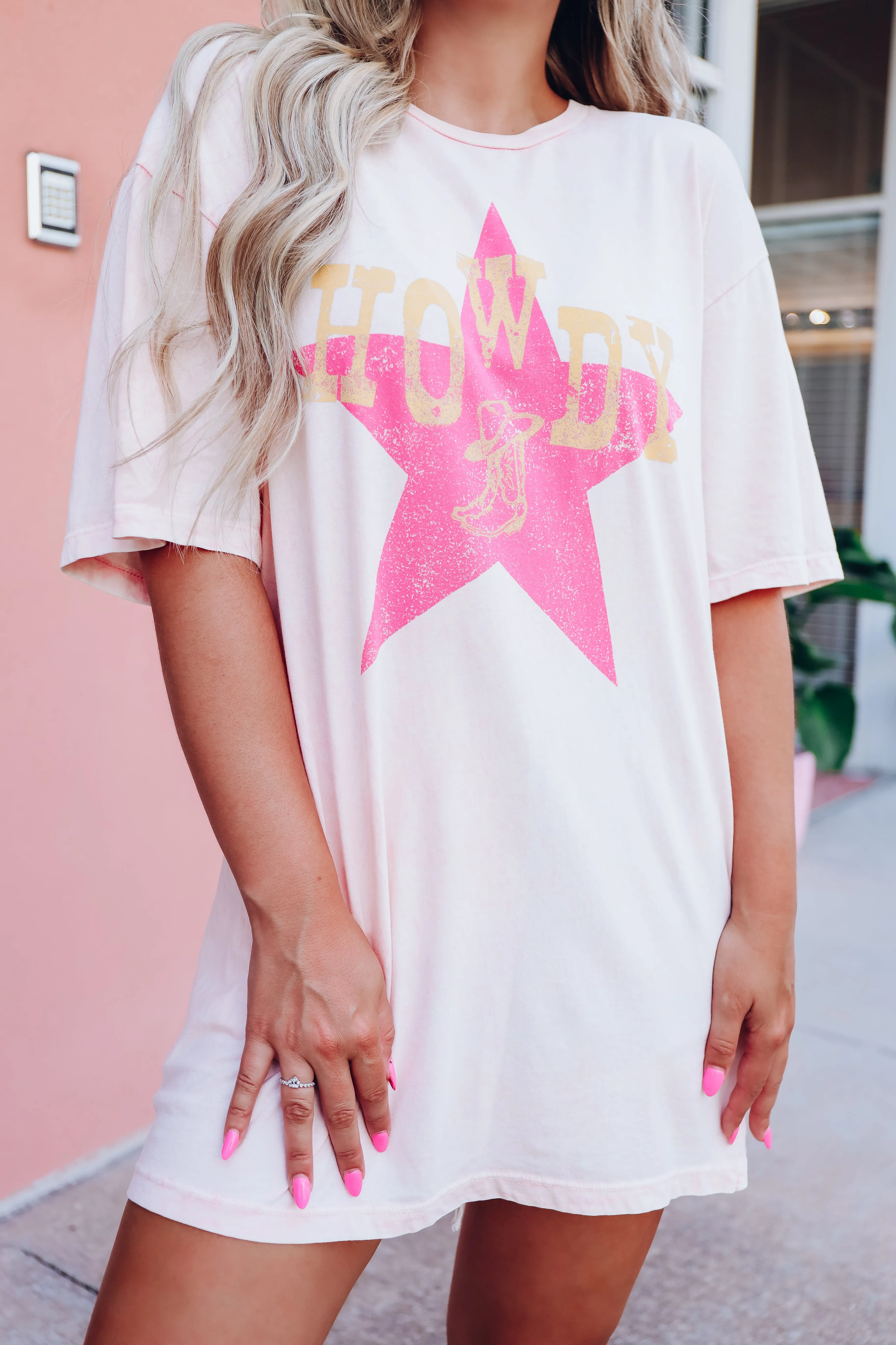 Western Elements Graphic Tee - Pink