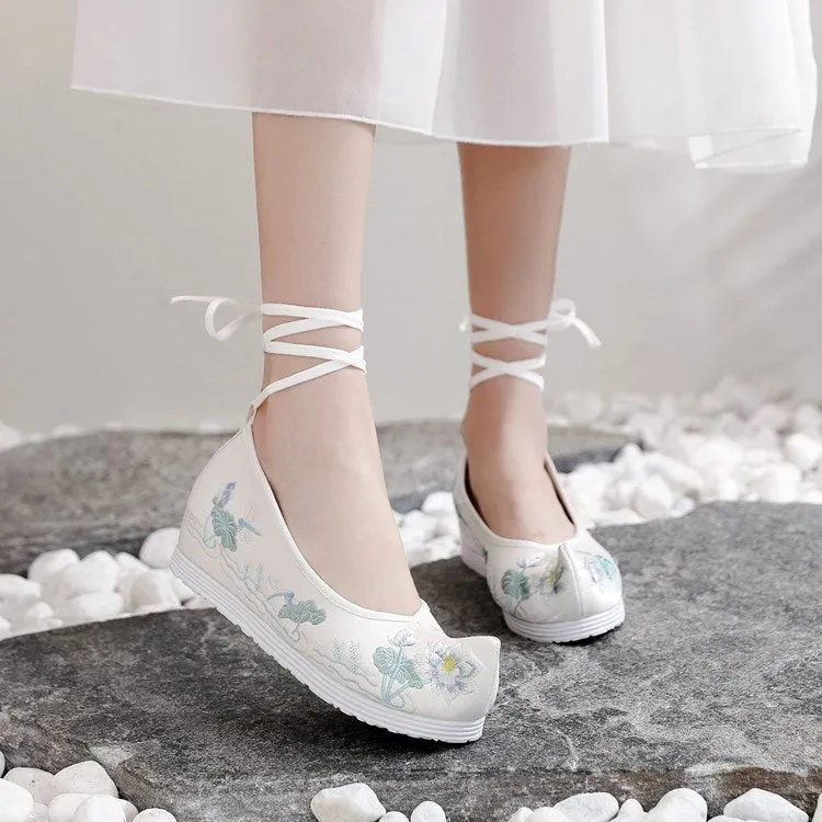 Women's Elevated Embroidered Antique Cloth Warped Head Ancient Costume Bow Canvas Shoes